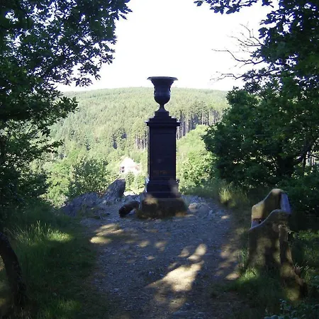 Habichtstein アレクシスバート