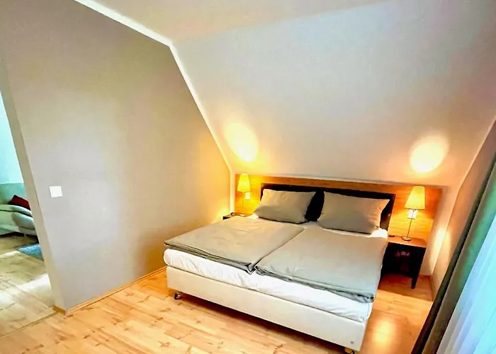 Habichtstein アレクシスバート